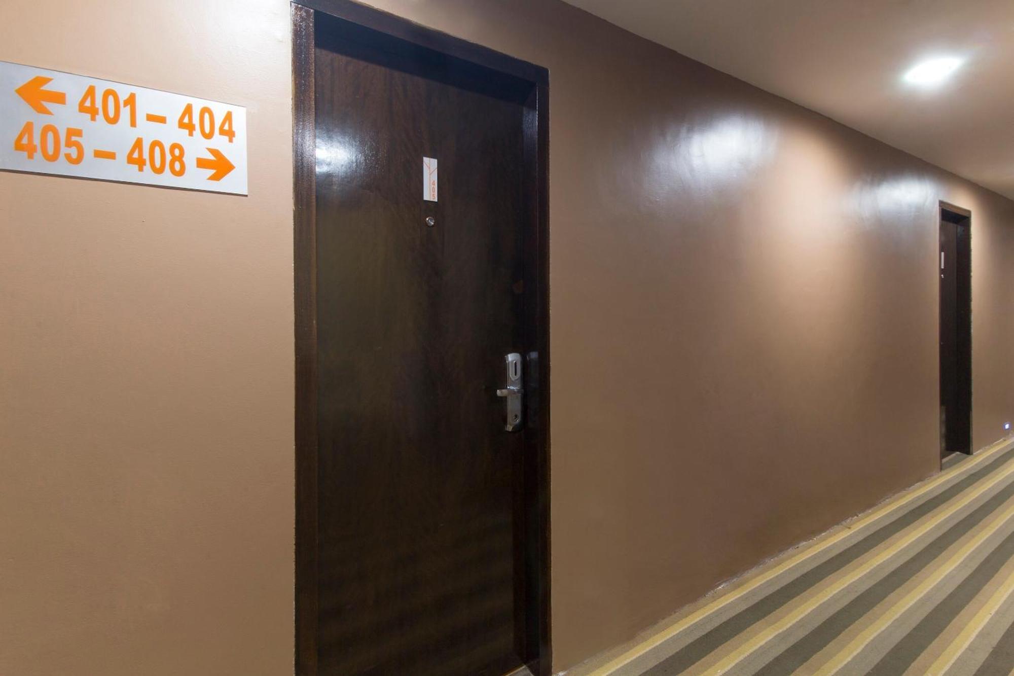 Oyo 90894 Hotel Smc I-City Shah Alam Exterior foto